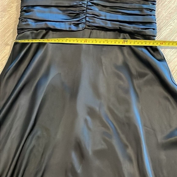 Harold’s Women’s Mini Dress Size 10 Black 100% Silk Marilyn Style Cocktail - Picture 12 of 15